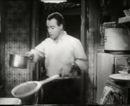 Pasta draining athletic style dynamic cooking performance Italian masculine - Energetic Italian pasta cooking by Vitalitaly