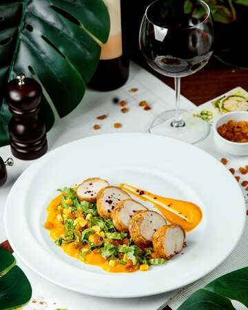 Fleischröllchen mit Kräutersauce verfeinert mit Limoncello Balsamico-Essig — italienisches Gourmet-Rezept mit Wein, alkoholfrei von Vitalitaly