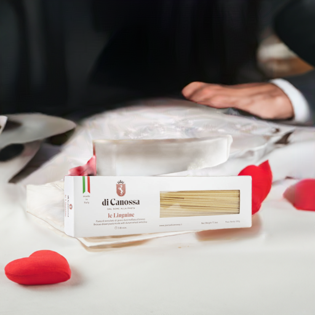 Linguine pasta Italian artisanal 500g - Premium durum wheat long flat pasta - Linguine on the table