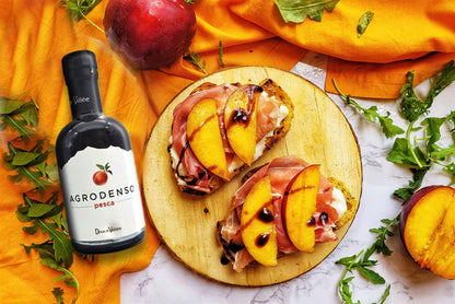  Pfirsich Bruschetta mit Prosciutto crudo und süß-saurem Dressing – Feinkost Rezept von Vitalitaly, premium italienische Delikatesse für Antipasti und Gourmet-Genuss