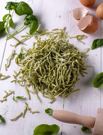 Hand-made-pasta-with-pesto-sauce