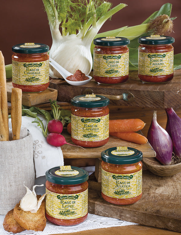 Vitalitaly wild game sauces - Traditional Northern Italian hunting recipes with deer, hare, boar, sausage Barolo, natural local ingredients